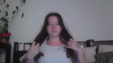 endlessly evie online show from January 27, 2025, 12:43 am