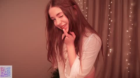 Snapshot of endlessmia chatting on January 2, 2025, 8:35 pm Mia online show from January 2, 2025, 8:35 pm