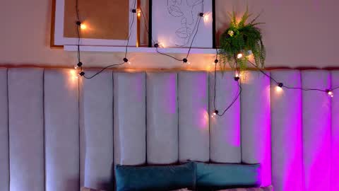 Snapshot of engelstone_ chatting on October 17, 2025, 7:38 pm  E N G E L  online show from October 17, 2025, 7:38 pm