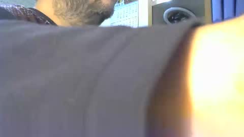 Snapshot of engin_83 chatting on April 19, 2026, 8:33 pm engin_83 online show from April 19, 2026, 8:33 pm