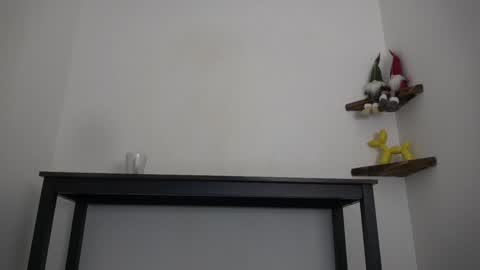 Snapshot of english_rose__ chatting on December 15, 2025, 2:43 pm Rosie online show from December 15, 2025, 2:43 pm