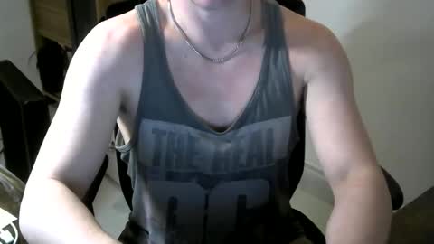 English Boy online show from March 3, 2026, 12:17 am