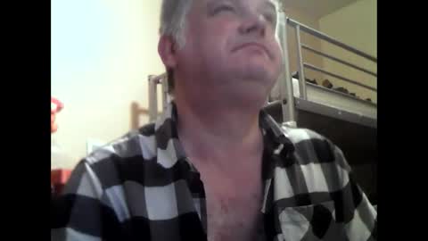 Snapshot of englishguysurrey chatting on October 24, 2025, 5:59 am englishguysurrey online show from October 24, 2025, 5:59 am