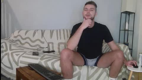 Englishladxxx online show from October 9, 2025, 10:19 pm