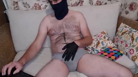 Snapshot of englishshyguyuk chatting on November 5, 2025, 7:58 pm englishshyguyuk online show from November 5, 2025, 7:58 pm