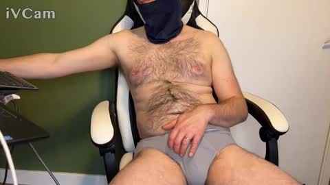 Snapshot of englishshyguyuk chatting on March 15, 2026, 4:24 pm englishshyguyuk online show from March 15, 2026, 4:24 pm