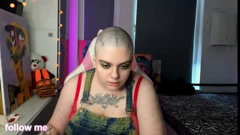 enigmastella online show from January 18, 2026, 11:03 am