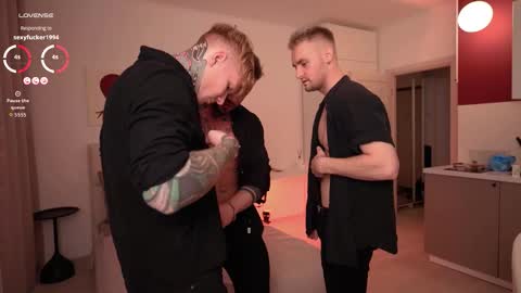 Johnny online show from September 20, 2025, 3:02 pm