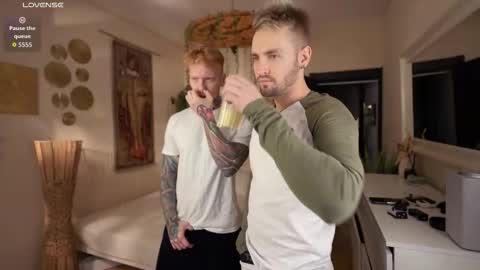 Johnny online show from October 7, 2025, 5:21 pm