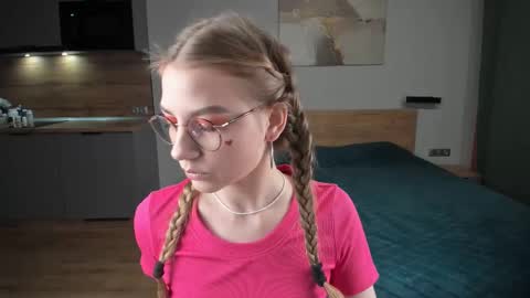 EnjoyEveryMoment online show from February 14, 2025, 7:44 pm