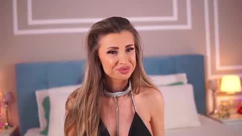 Snapshot of enjoyableemma chatting on February 27, 2025, 10:37 am Emma online show from February 27, 2025, 10:37 am