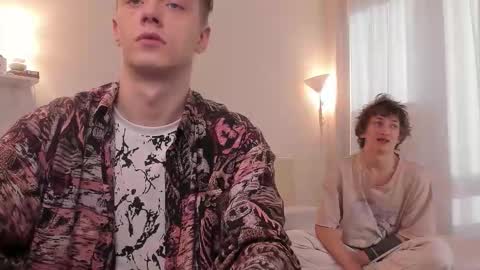 Enker online show from November 4, 2025, 11:42 am