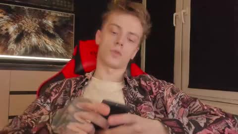 Snapshot of enkeer chatting on February 19, 2026, 6:15 pm Enker online show from February 19, 2026, 6:15 pm