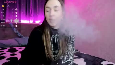 enn_allenn online show from December 25, 2024, 1:31 am