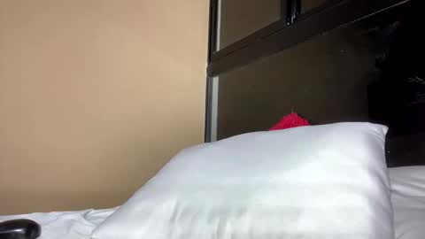 Snapshot of enormous_c0ck chatting on September 27, 2025, 1:21 am mathias online show from September 27, 2025, 1:21 am