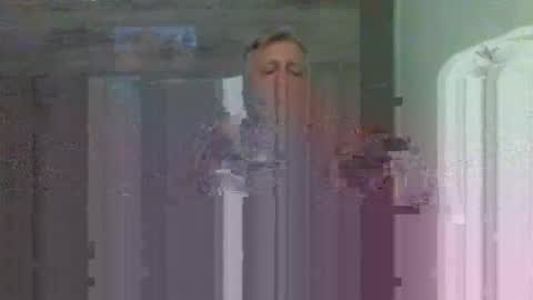 Enrique online show from October 4, 2025, 8:51 pm