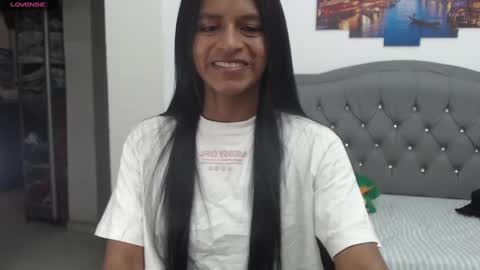 Snapshot of enyelin chatting on October 2, 2025, 12:12 pm Enyenlina online show from October 2, 2025, 12:12 pm