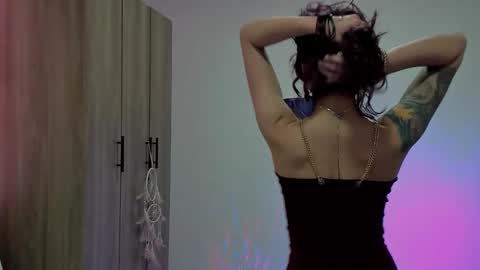 Leyla online show from March 12, 2026, 6:03 pm