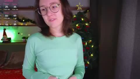 Kira online show from December 22, 2025, 1:13 am