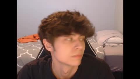 eprahsdahc online show from December 14, 2025, 3:12 am