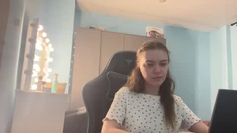 Lily online show from February 27, 2026, 11:16 pm