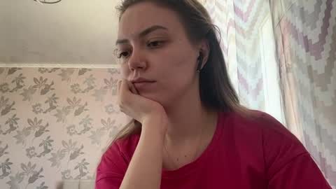 Lily online show from April 28, 2026, 2:27 am