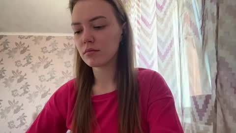 Lily online show from May 7, 2026, 12:05 am