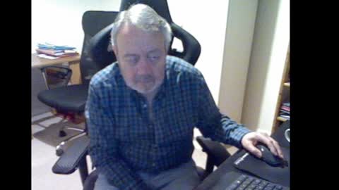 erasmus_d online show from January 1, 2025, 6:06 pm