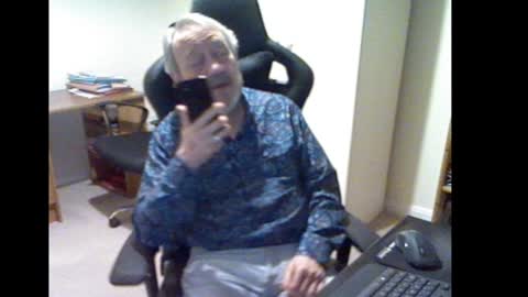 erasmus_d online show from February 7, 2025, 6:02 pm