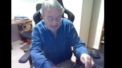 erasmus_d online show from February 15, 2025, 5:39 pm