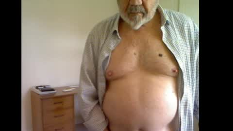 erasmus_d online show from May 14, 2026, 5:31 pm