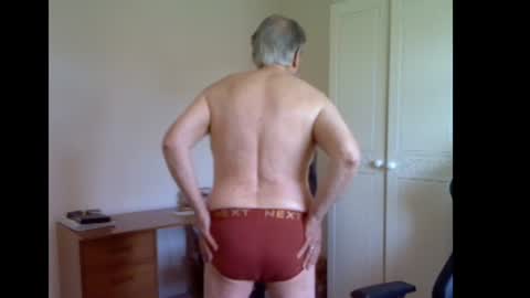 Snapshot of erasmus_d chatting on June 20, 2026, 5:38 pm erasmus_d online show from June 20, 2026, 5:38 pm