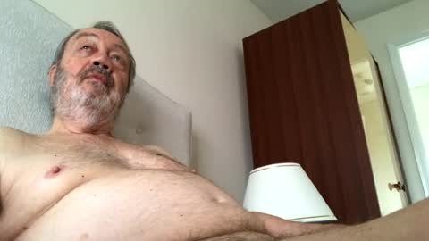 Snapshot of erasmus_d chatting on August 5, 2026, 6:38 am erasmus_d online show from August 5, 2026, 6:38 am