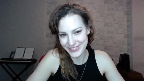 Erdbeeren mit Sahne online show from January 31, 2026, 7:11 pm