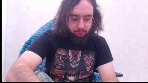 Snapshot of eren_jaeger2000 chatting on June 12, 2026, 2:10 am Eren online show from June 12, 2026, 2:10 am