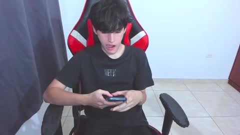 eren_tatakae online show from September 25, 2025, 12:25 am