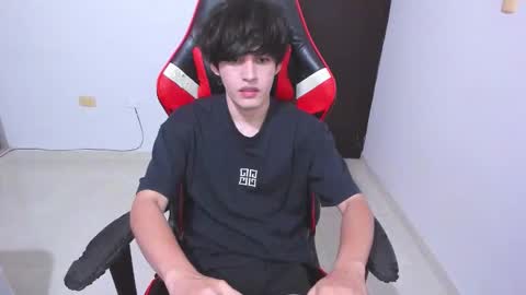 Snapshot of eren_tatakae chatting on March 6, 2026, 2:52 am eren_tatakae online show from March 6, 2026, 2:52 am