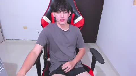 Snapshot of eren_tatakae chatting on March 12, 2026, 1:23 am eren_tatakae online show from March 12, 2026, 1:23 am