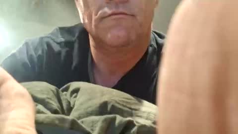 Snapshot of eric4698523103 chatting on November 2, 2025, 8:28 am eric4698523103 online show from November 2, 2025, 8:28 am