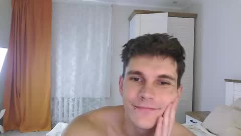 Snapshot of eric_crush chatting on September 23, 2025, 4:15 am Eric Crush online show from September 23, 2025, 4:15 am