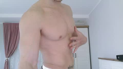 Eric Crush online show from April 27, 2026, 3:48 am