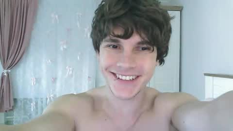 Eric Crush online show from May 6, 2026, 3:57 am