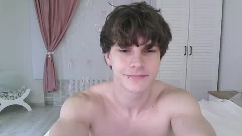 Eric Crush online show from May 12, 2026, 4:20 am