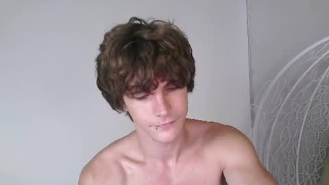 Eric Crush online show from August 9, 2026, 4:50 am