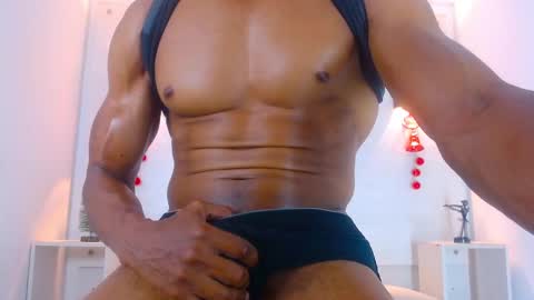 Eric Latino online show from December 31, 2024, 9:21 am