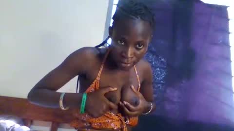 Snapshot of erica843871 chatting on October 23, 2025, 1:21 pm Erica online show from October 23, 2025, 1:21 pm