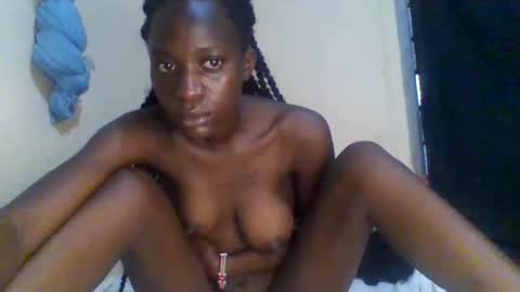 Snapshot of erica843871 chatting on November 5, 2025, 3:06 am Erica online show from November 5, 2025, 3:06 am