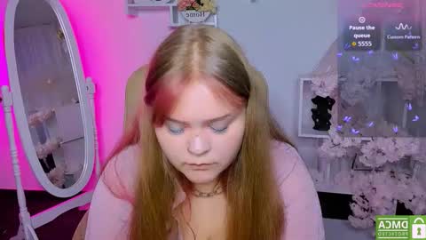 erica_love_ online show from September 25, 2025, 7:12 am