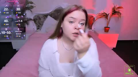 erica_love_ online show from October 5, 2025, 6:01 am