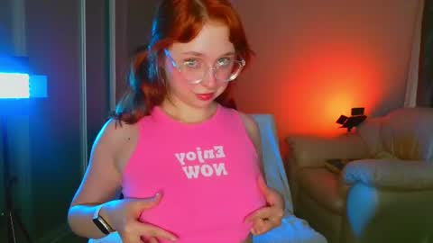 Erica 3 online show from June 26, 2026, 4:50 am